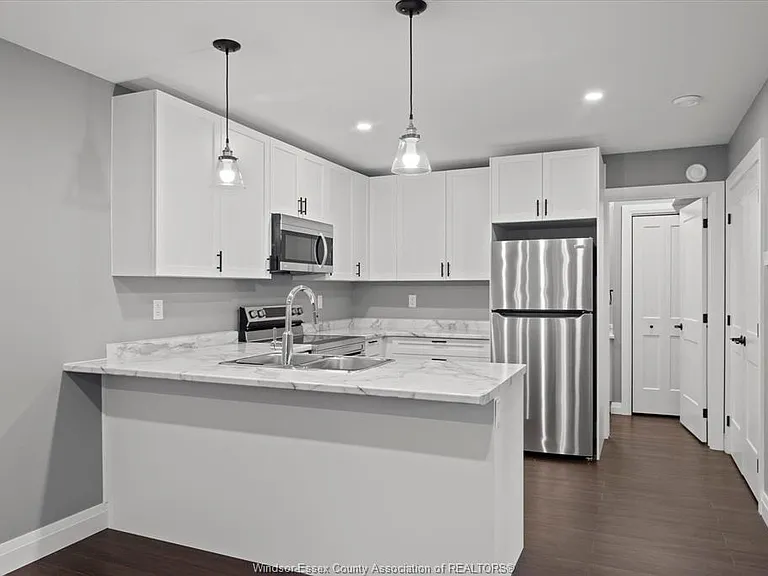 1147 Hickory Rd #UPPER — Photo 3