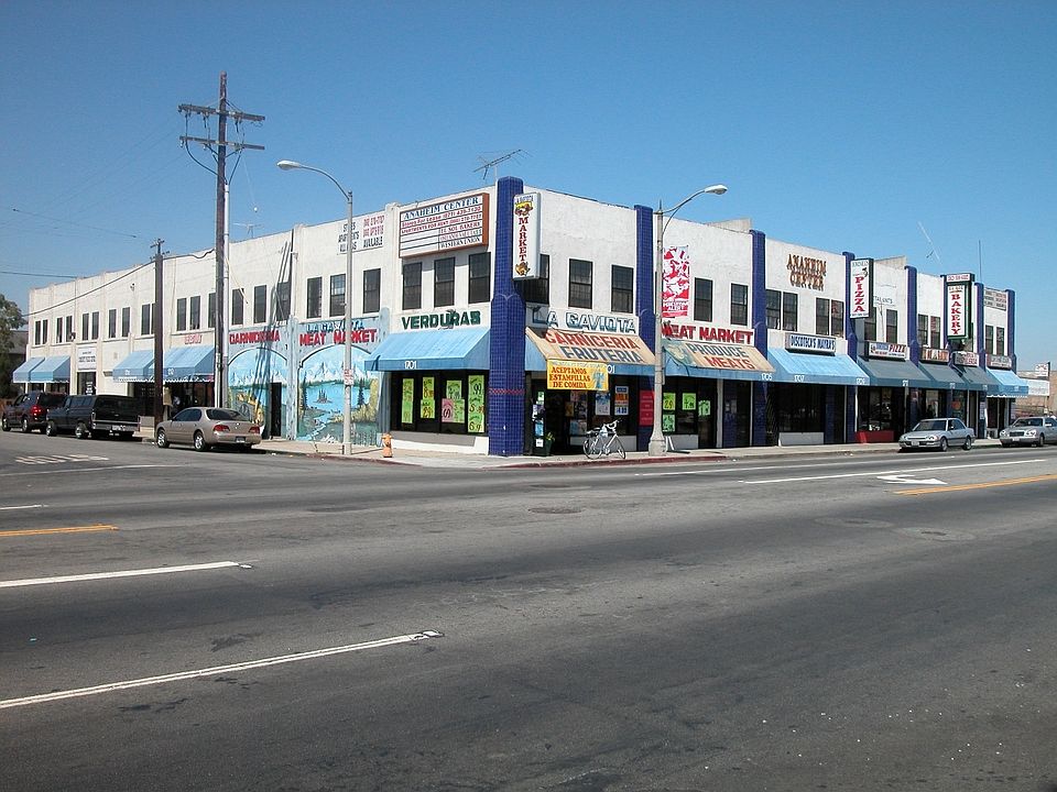 2nd image of 1701 E Anaheim St