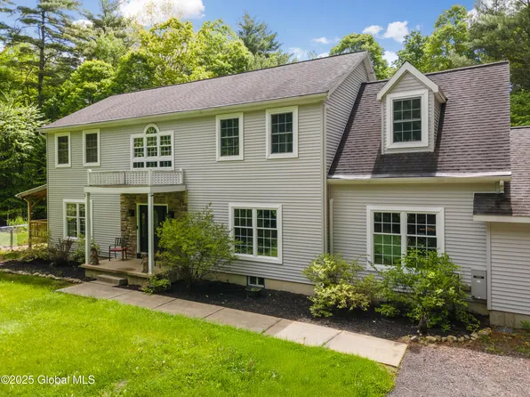 76 Barney Road, Middle Grove, NY 12850