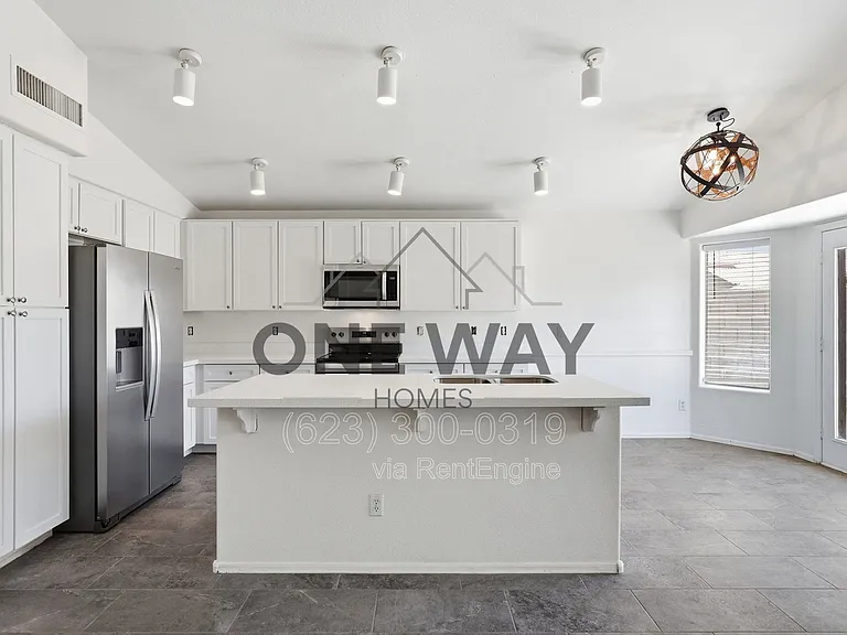 4622 E Summerhaven Dr — Photo 12