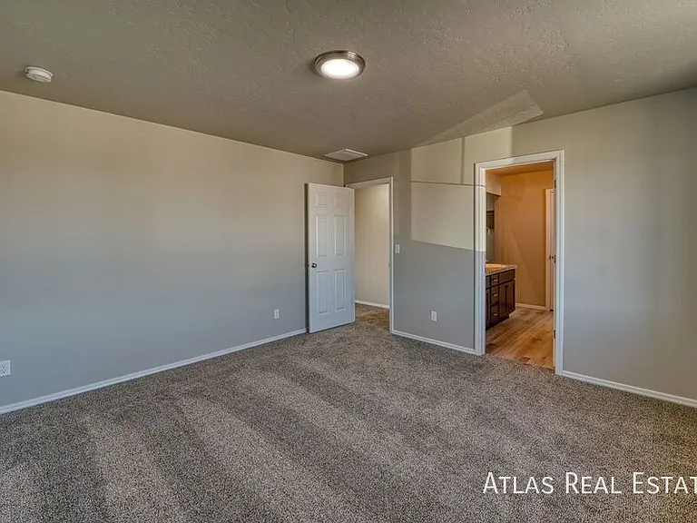 2711 W Balboa Dr — Photo 22