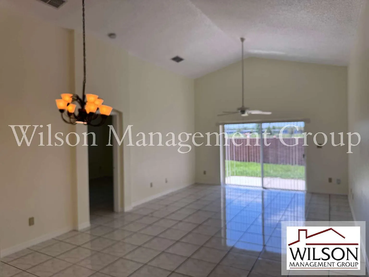 3 bed, 2.0 bath, 1450 sqft, $2,195 — Photo 2