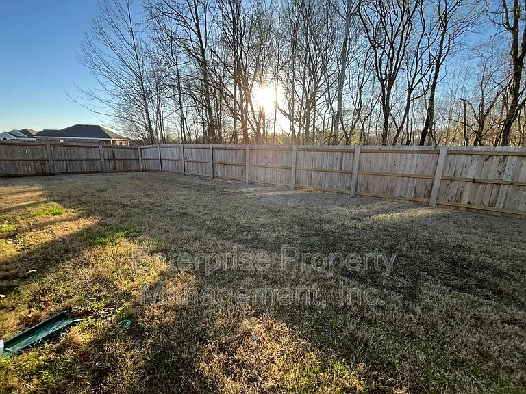 365 Windemere Loop — Photo 17