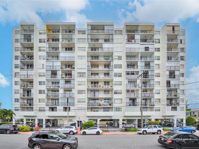 7850 Byron Ave APT 703, Miami Beach, FL, 33141