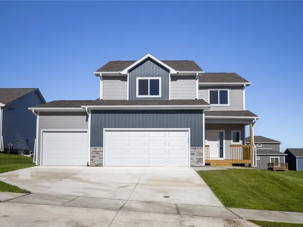 619 Plainside Ave, Norwalk, IA 50211