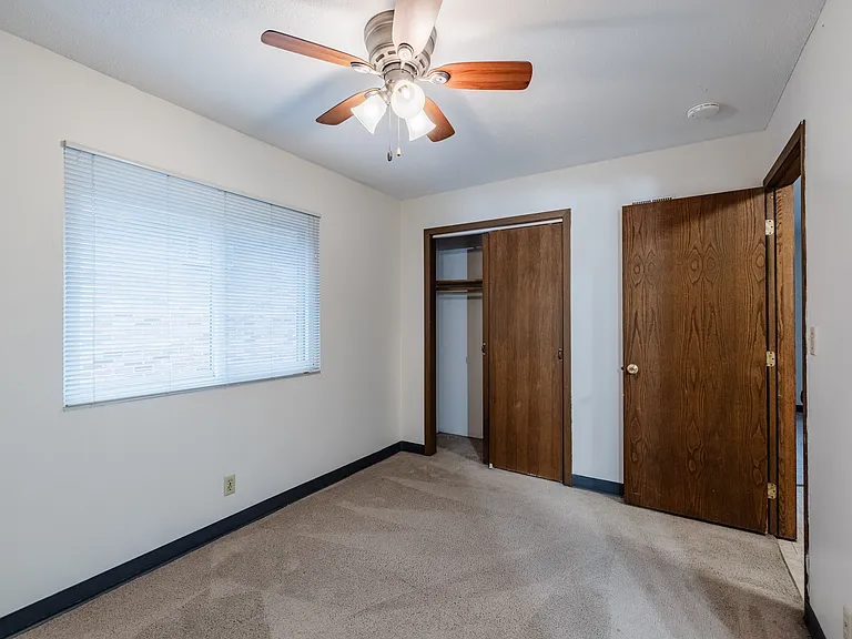 1114 G St #6 — Photo 11