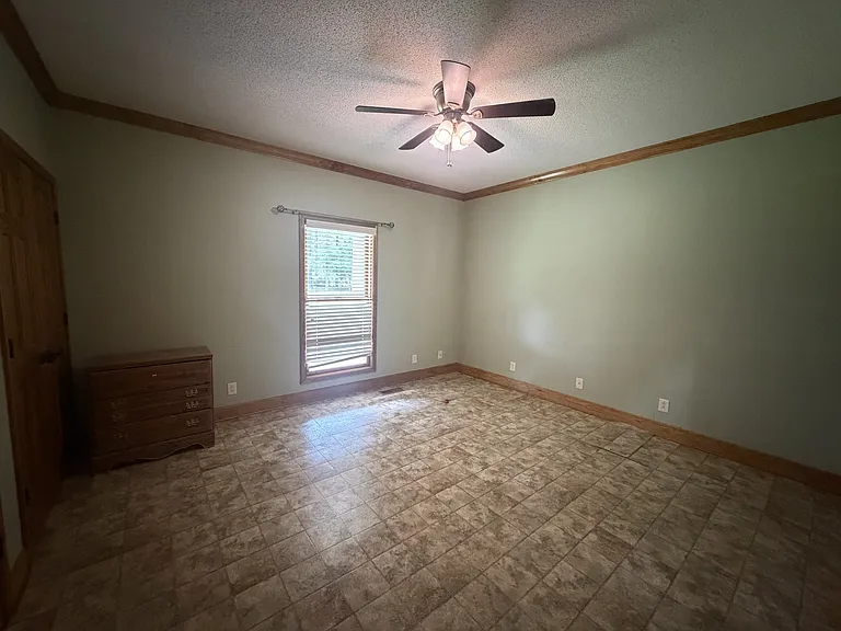 179 Stone Edge Dr — Photo 11