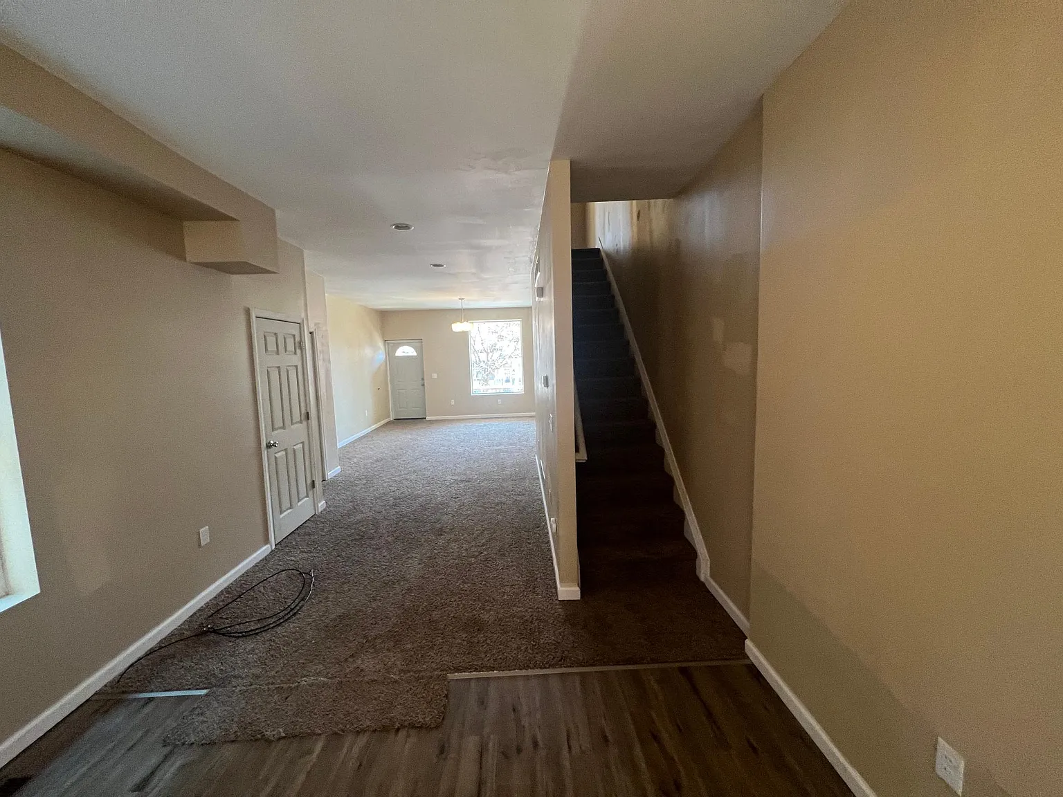 5 bed, 2272 sqft, $1,750 — Photo 4