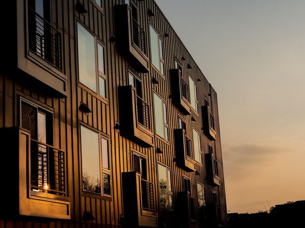 6905 E Riverside Dr #106