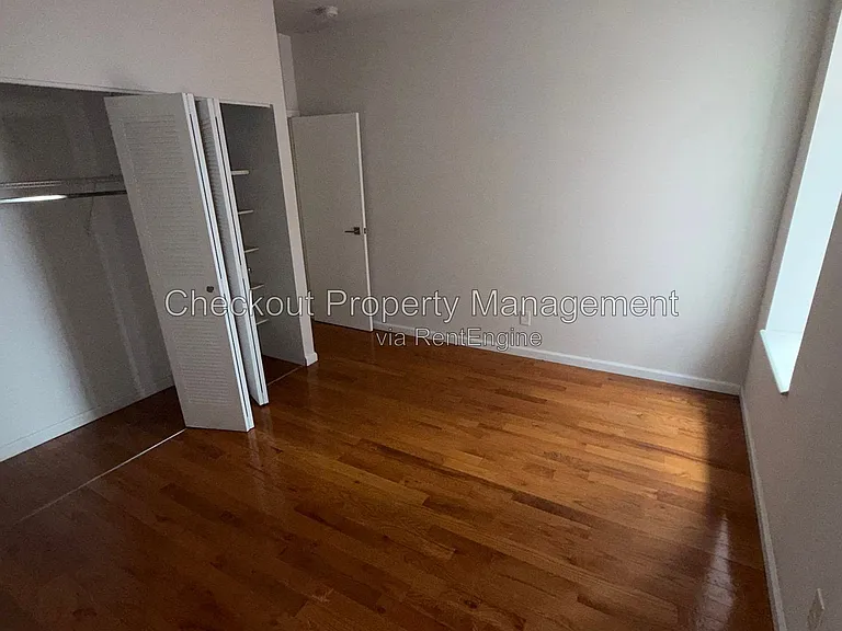 5535 Pershing Ave #22 — Photo 3