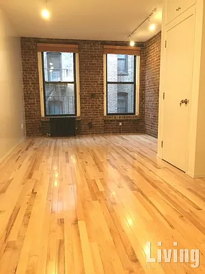 Rented by Living New York | media 39