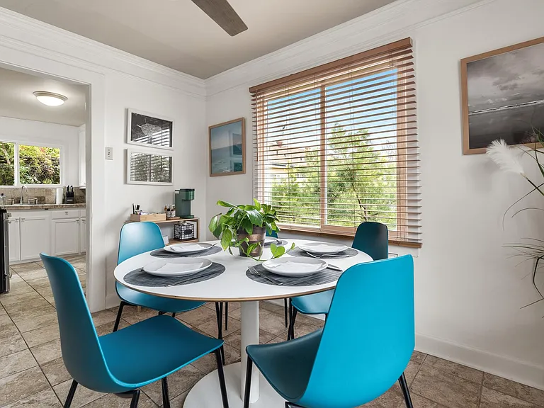 724 Robinson St #704.5 — Photo 8