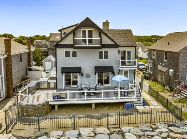 4 Newport St, Marshfield, MA 02050