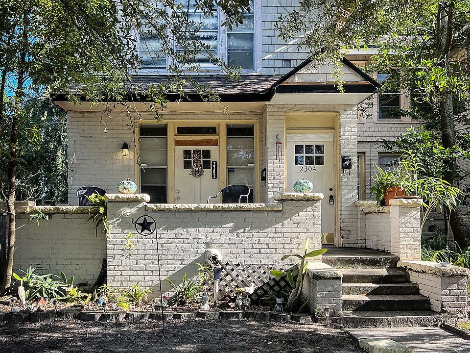 1st image of 2304 College St #2304