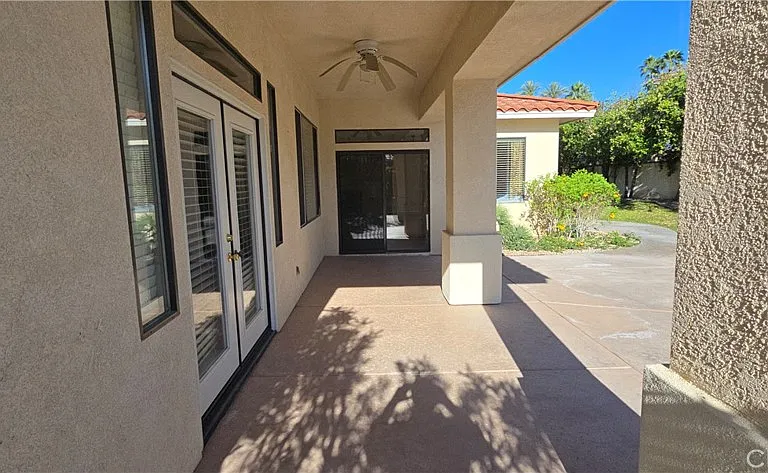 69 San Marino Cir — Photo 47