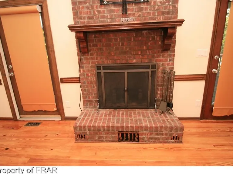 609 Georgetown Cir — Photo 4