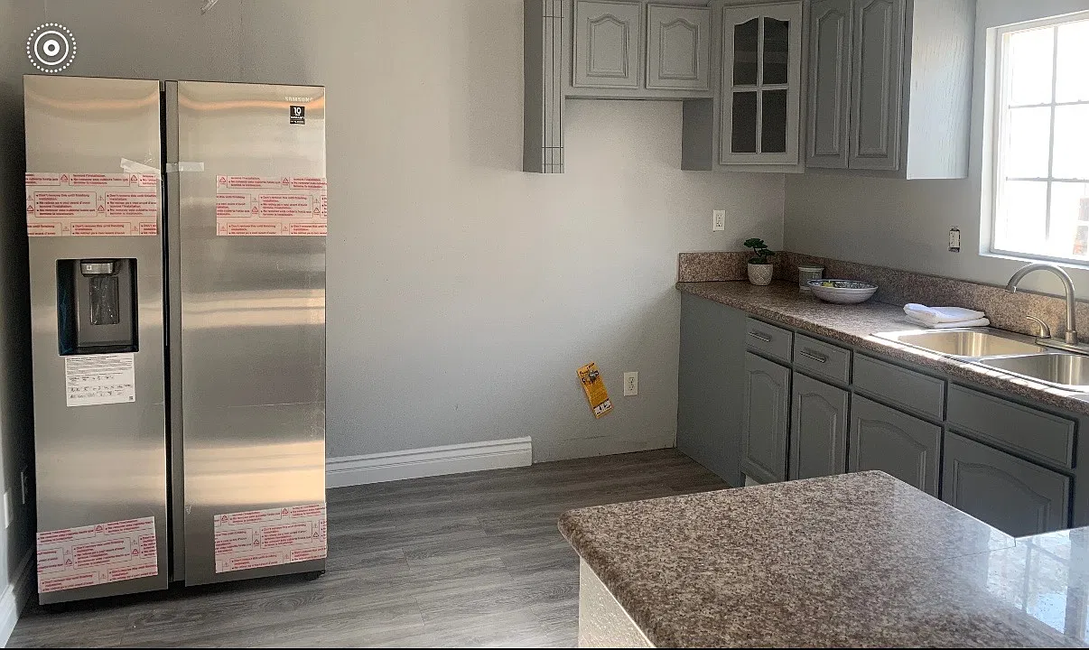 2 bed, 1400 sqft, $2,600 — Photo 2