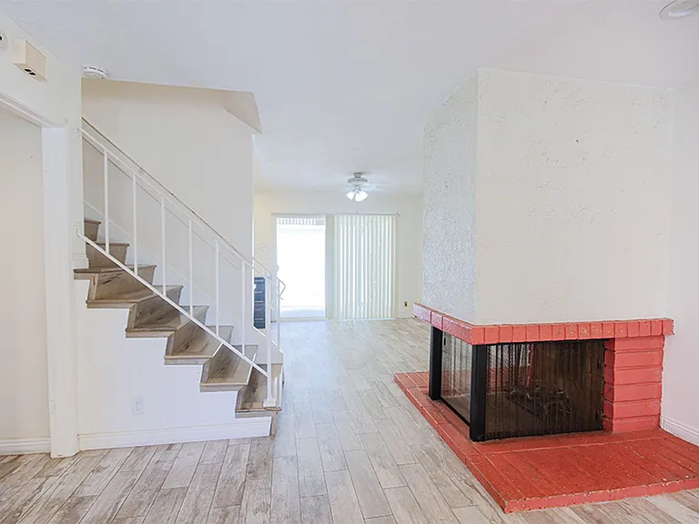 12883 Newhope St — Photo 6