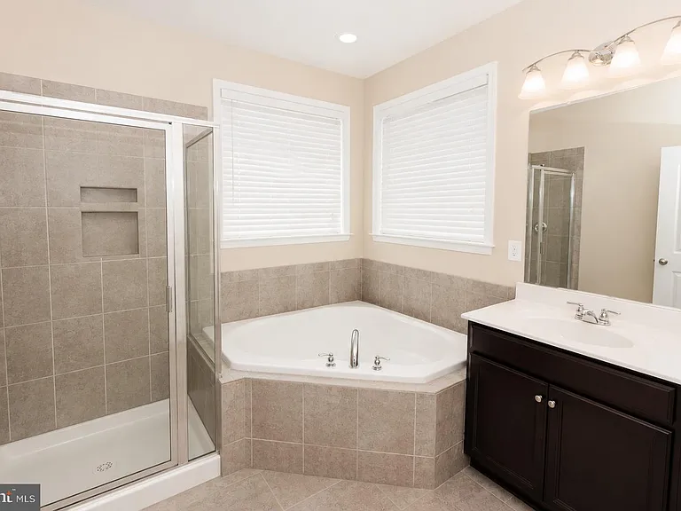 9203 Rice Ave — Photo 27