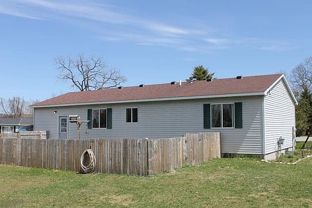 1st image of 10506 S Walnut Dr
