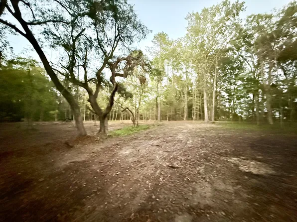 191 Melrose Pl, Moncks Corner, SC 29461