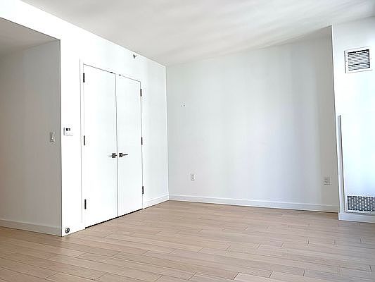 1st image of 535 W 43rd St #S11j