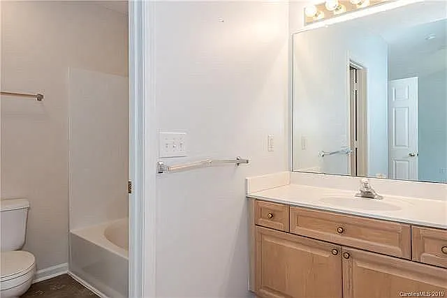 9438 Elizabeth Townes Ln — Photo 21
