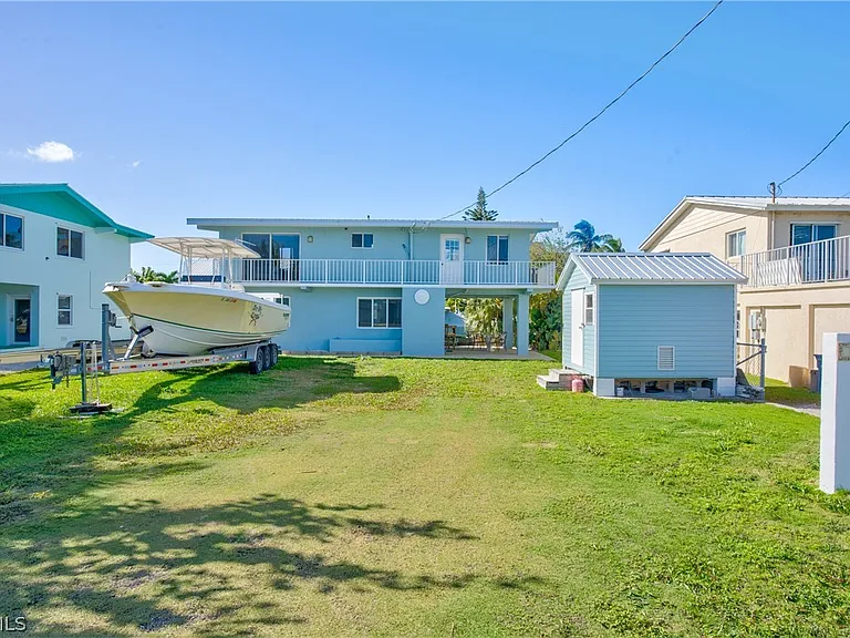 280 Airport Dr S — Photo 15