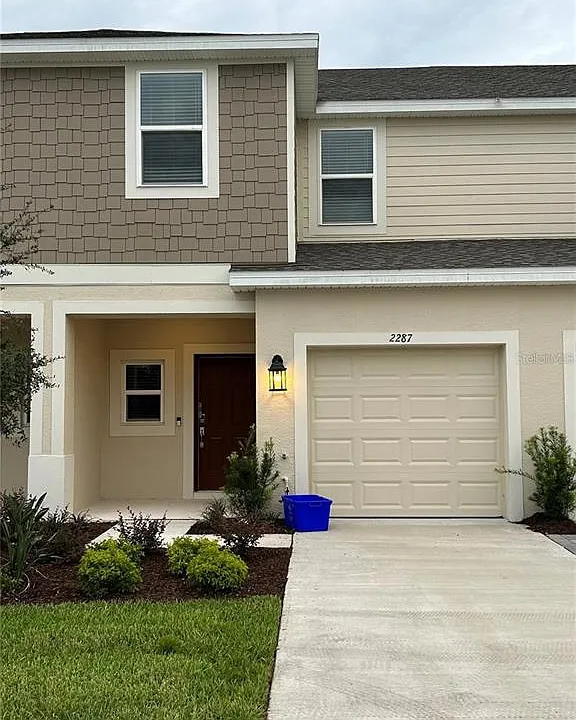 2287 Paravane Way