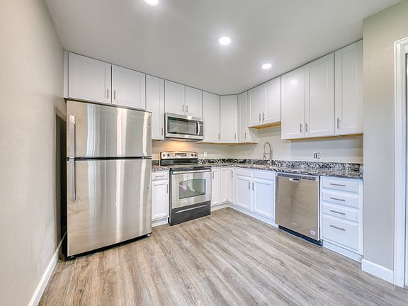 2nd image of 10401-10405 W 45th Ave