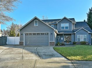 17 Morel Ct, Eagle Pt, OR 97524