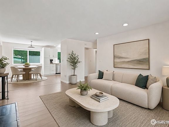 5th image of 28504 23rd Avenue S