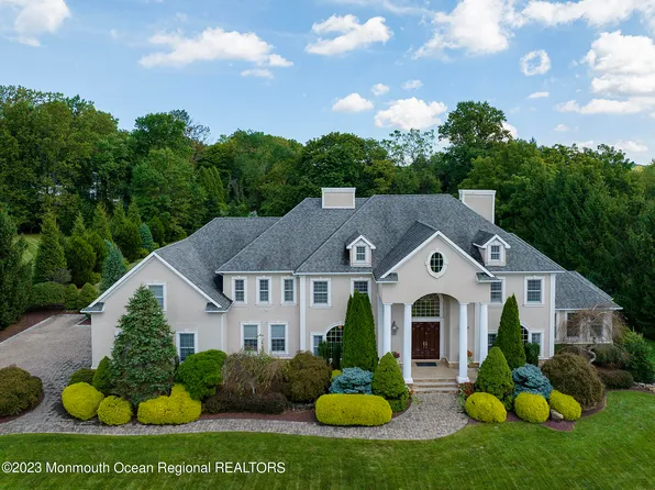 16 Winchester Lane, Holmdel, NJ 07733