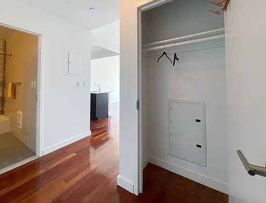 Rented by Kahen Properties | media 4