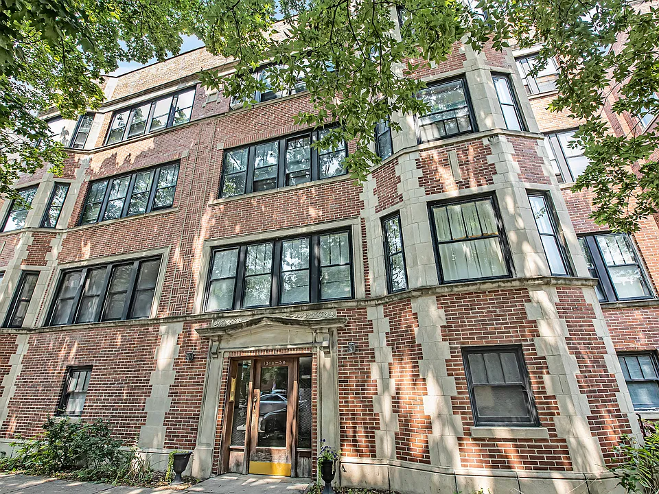 1350 E Hyde Park Blvd #2E