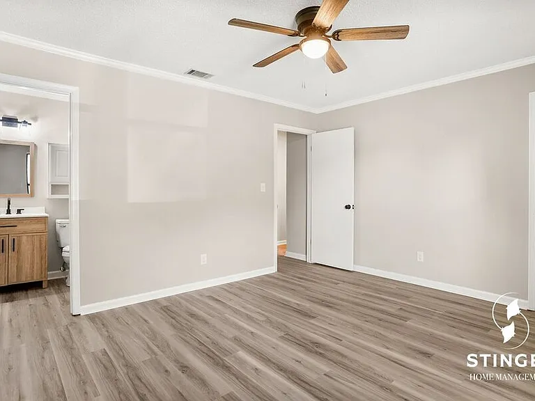 5 Battery Ln — Photo 11