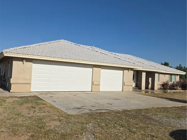 10141 Rochester Rd, Phelan, CA 92371