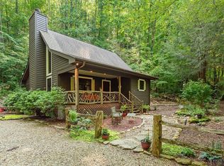 195 Hanging Rock Rd, Glenville, NC 28736