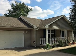 130 N Poplar St, Ludlow, IL 60949