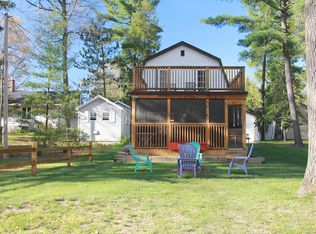 W5830 Sunset Cir, Shawano, WI 54166