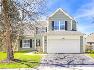 2703 Goldfinch Ct, Carpentersville, IL 60110