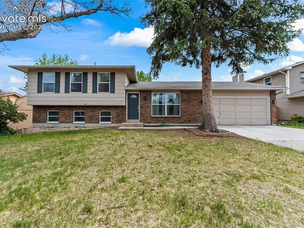 5647 Trout Creek Pass Dr, Colorado Springs, CO 80917