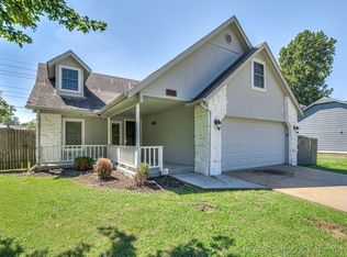 2705 E Reno St, Broken Arrow, OK 74014