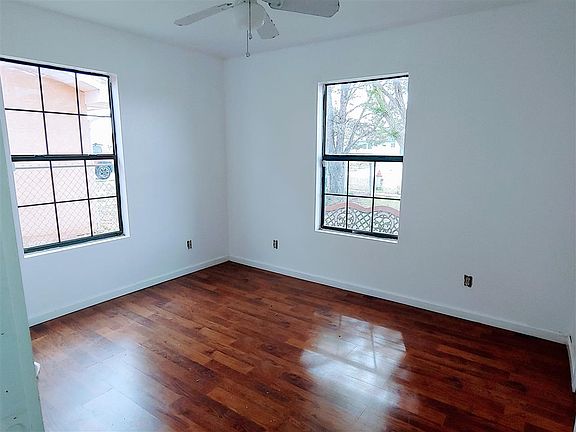 5th image of 415 S Chamisal Ave