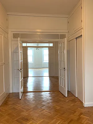 Rented by Brooklyn Real Inc | media 13