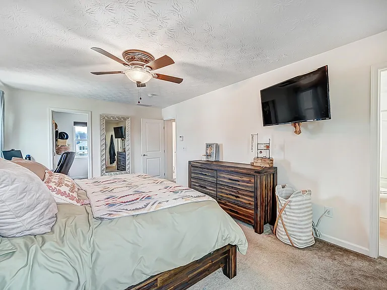 1404 Artesian Ln — Photo 30