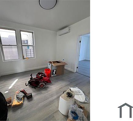 1st image of 763 Jackson Ave APT 4