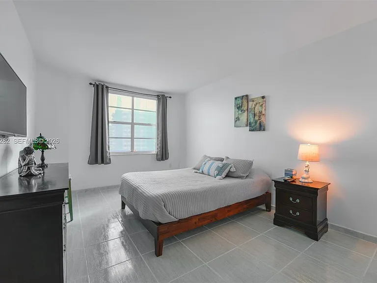1950 S Ocean Dr #17N — Photo 14