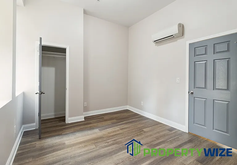 833 Hollins St #1F — Photo 22