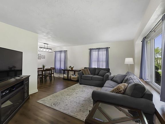 4th image of 2125 N 113th STREET